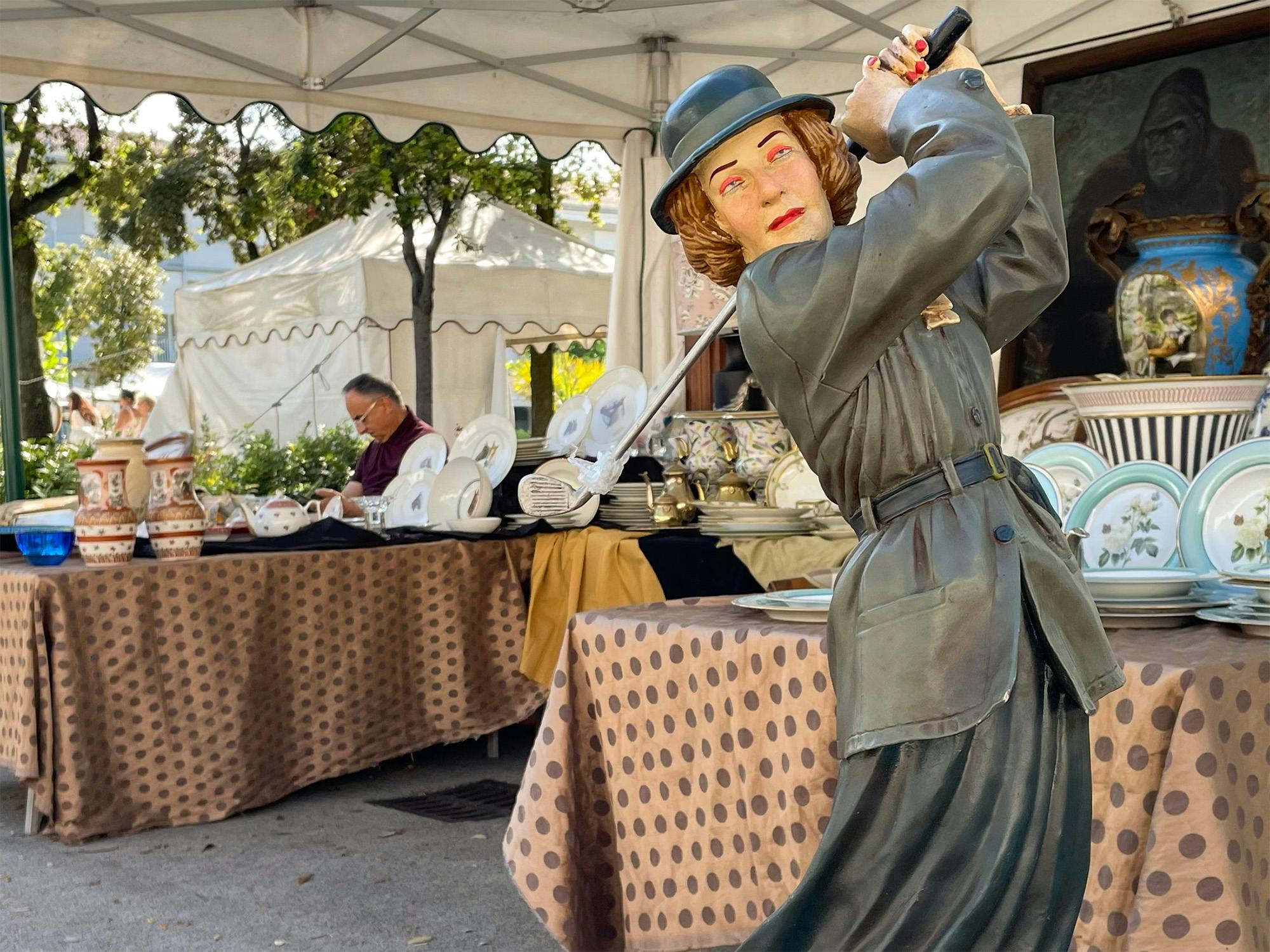 Il mercato antiquario di Forte dei Marmi