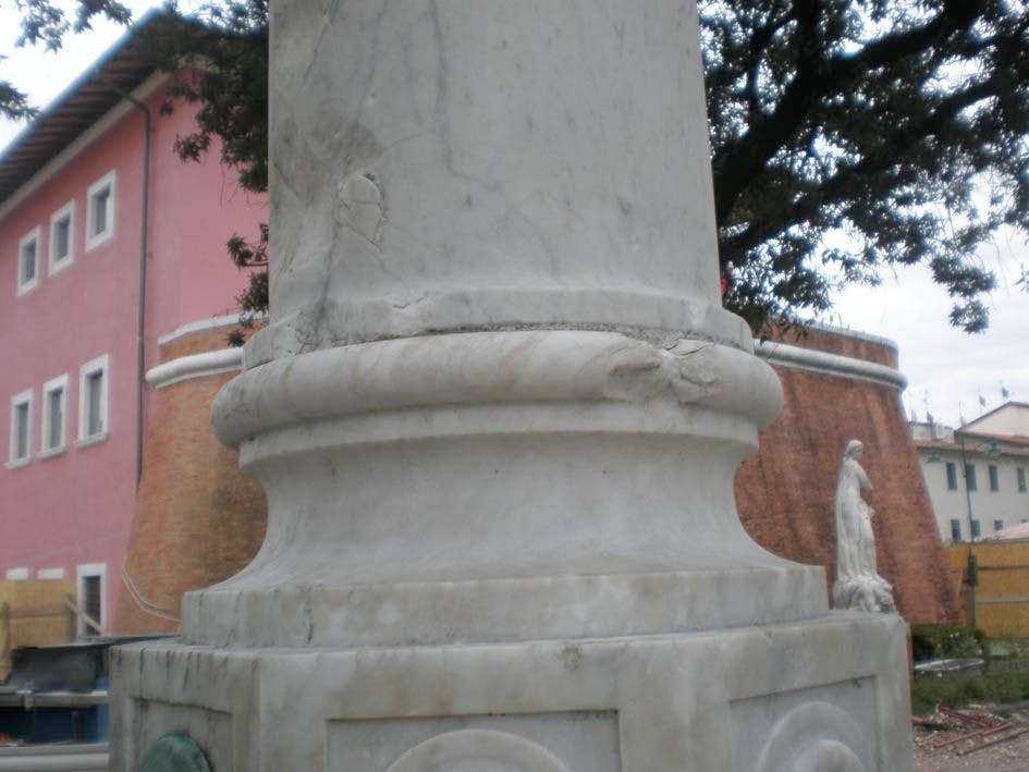 La Fontana di piazza Garibaldi prima del restauro