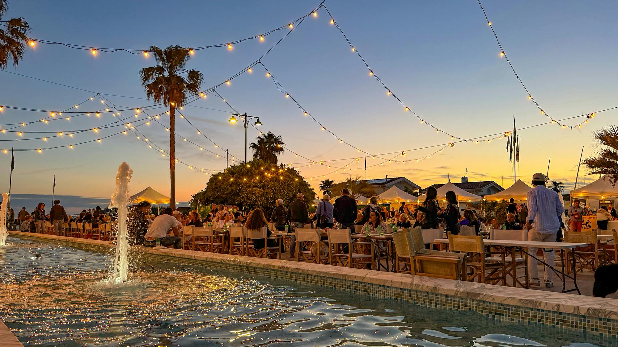 Serate di festa al tramonto a Forte dei Marmi