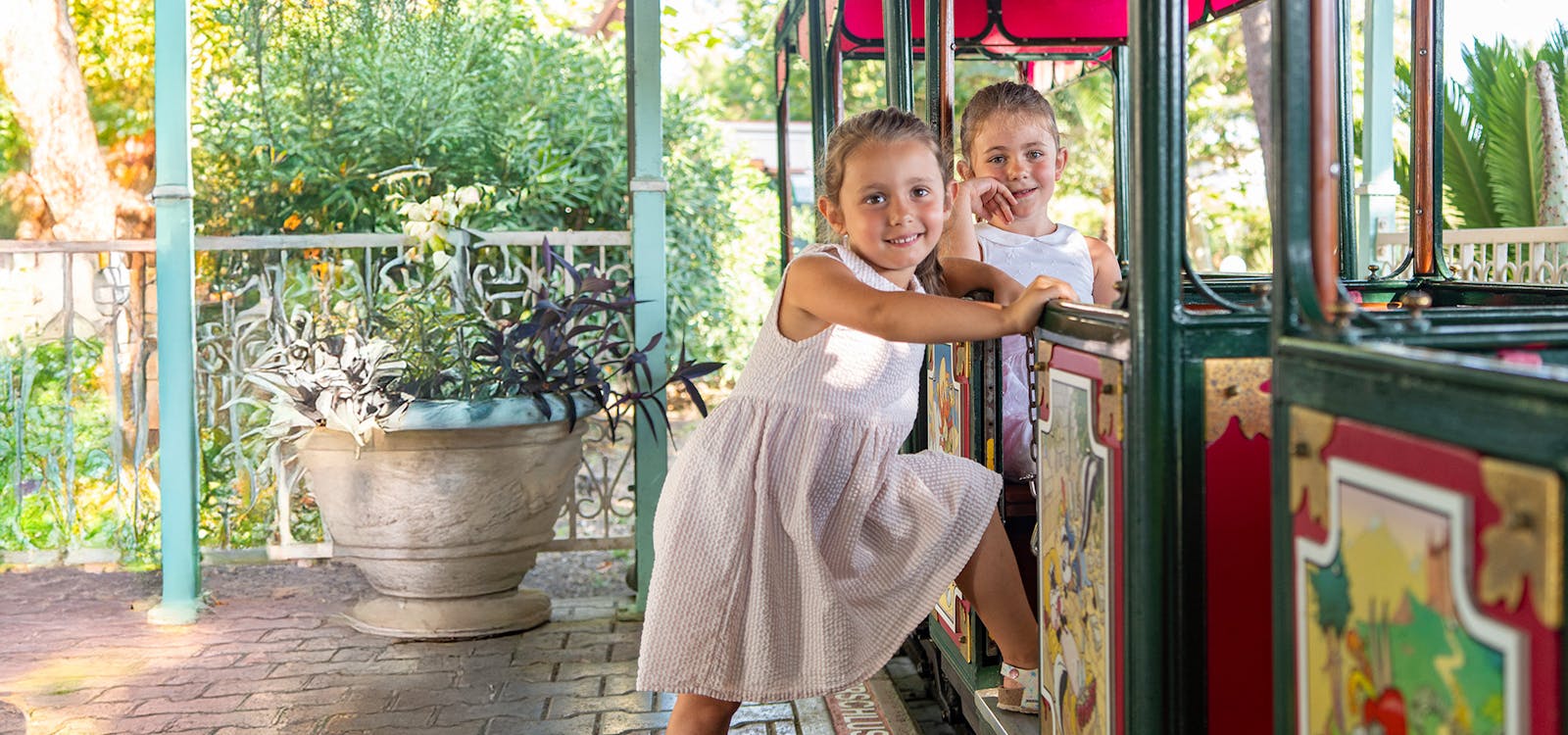 Il trenino di piazza Marconi a Forte dei Marmi Il trenino di piazza Marconi a Forte dei Marmi