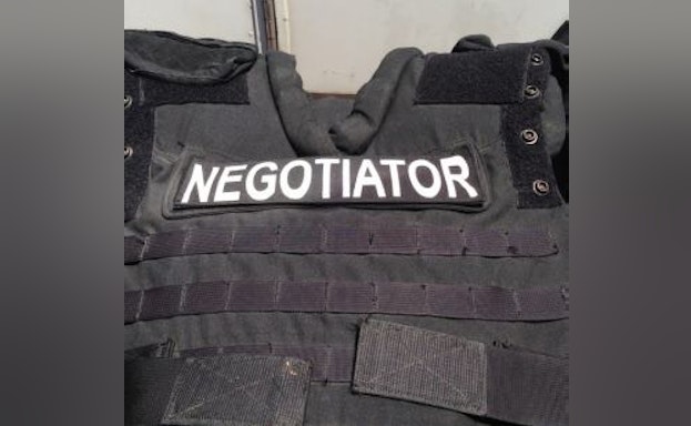 Negotiator vest