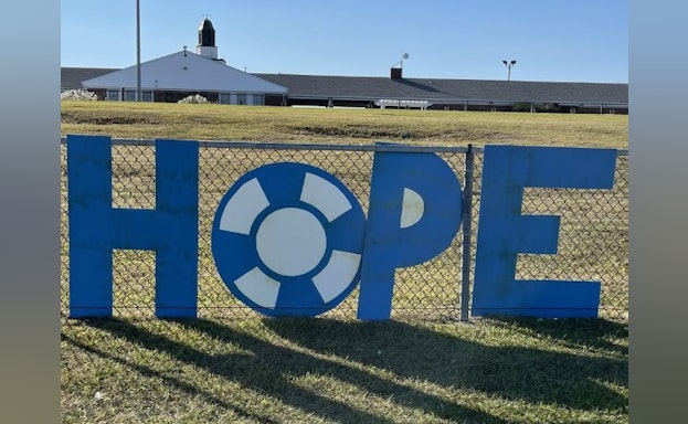 Sign that says hope