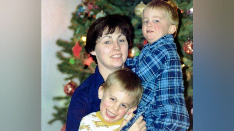 Barbara Barisonek with children