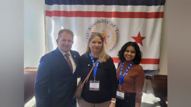 Volunteer Advocates meet with Tennessee legislators
