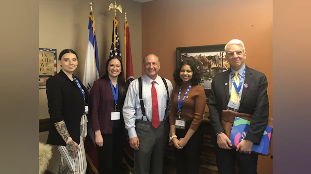 Volunteer Advocates meet with Tennessee legislators