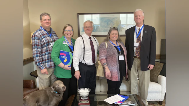 Volunteer Advocates meet with Tennessee legislators