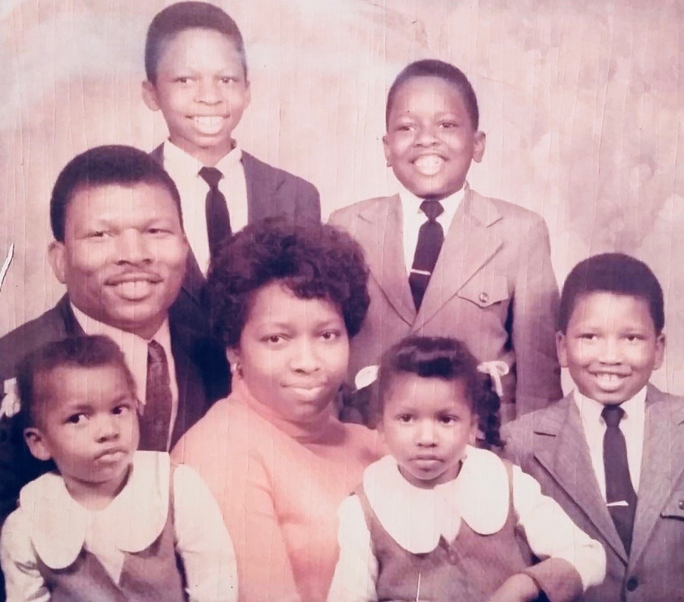 A family portrait featuring the author, Vic Armstrong, as a child.