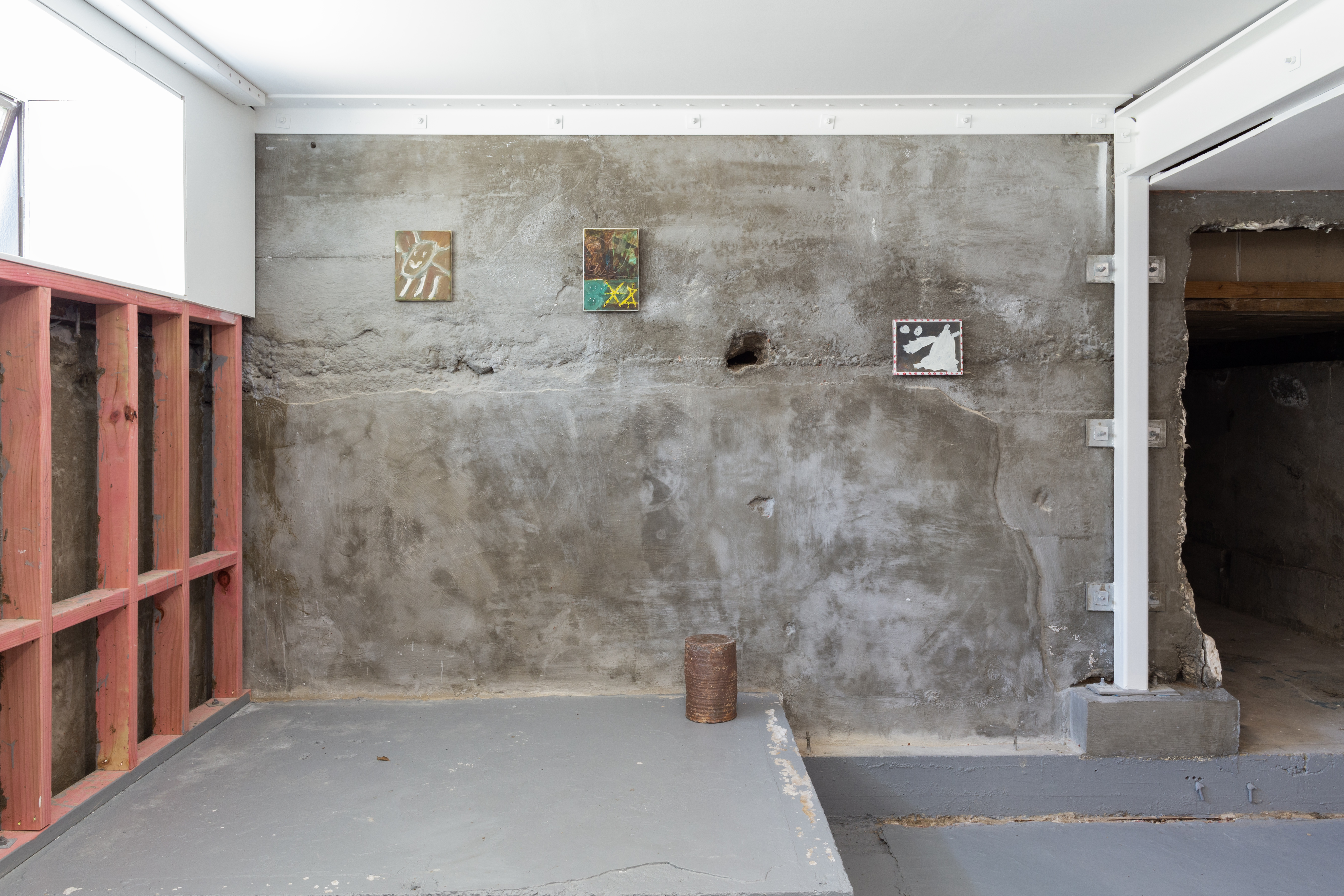 The Sun Is My Hat. The Earth Is My Shoes, Installation view – KAUKAU (offsite)