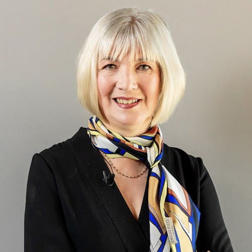 Dr. Sandra Landolt Headshot