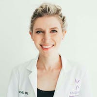 Dr. Rachel Ruppel Headshot