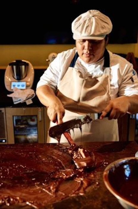 Make Chocolate in Costa Rica at Zapotal