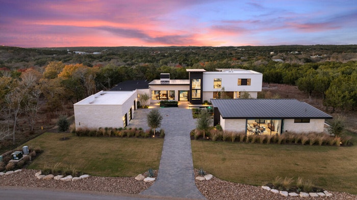 Driftwood Creek Custom Home 50