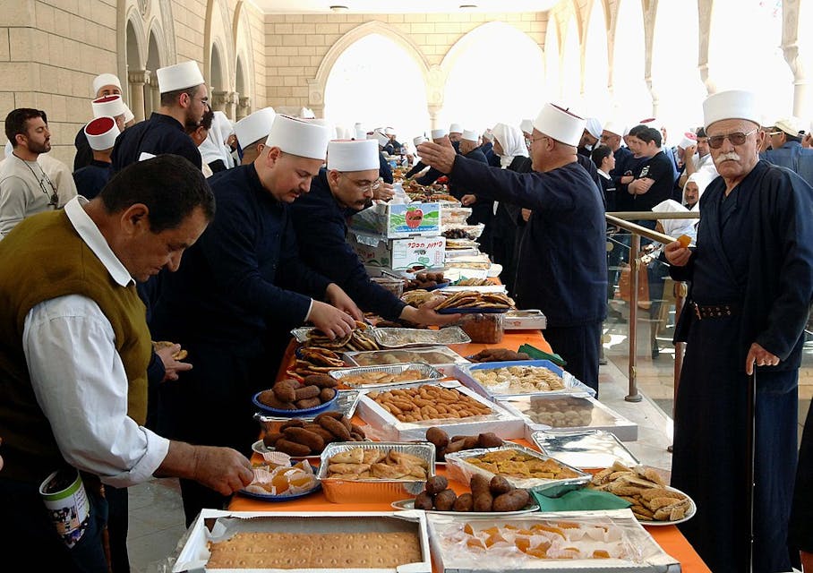 1021px-Flickr_-_Government_Press_Office_(GPO)_-_Nebi_Shueib_Festival
