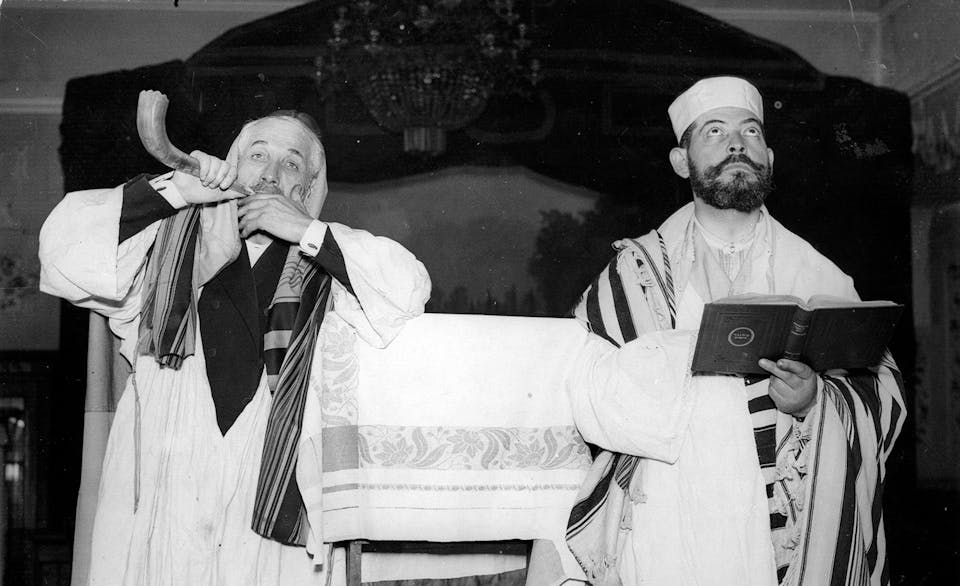 Contradictions of Kol Nidrei