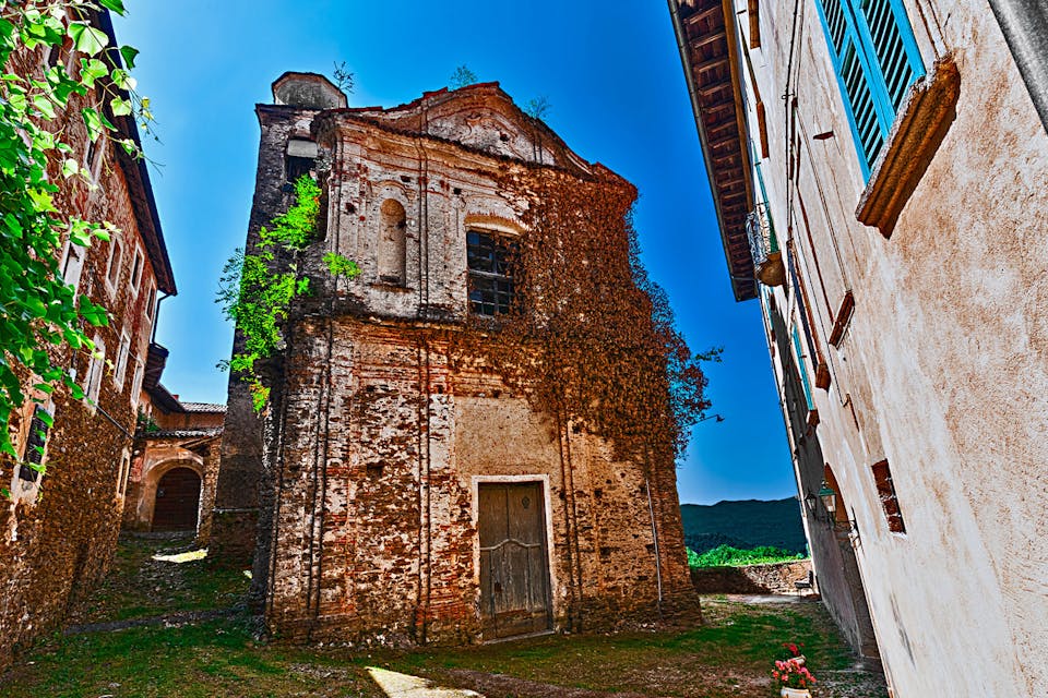 *A house in Piedmont, Italy.* Flickr/marcotrovo. Piedmont-House