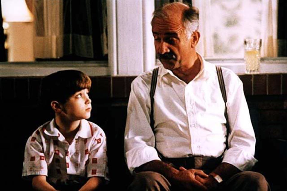 A Jewish grandfather and grandchild in the 1990 film *Avalon*. Avalon-Main