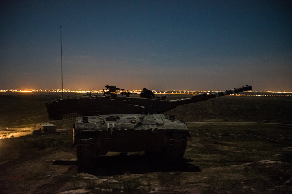 *IDF reservists training in southern Israel.* Sgt. Alexi Rosenfeld/IDF/Flickr. 23444054206_09a65852c4_k