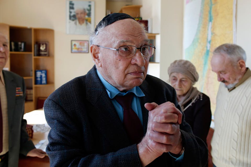 *Jewish WWII veteran Solomon Flaks, 87, tells his story at the Menorah Jewish Center in Dnepropetrovsk, Ukraine on March 14, 2014.* Jessica Rinaldi/The Boston Globe via Getty Images. Ukraine-Main