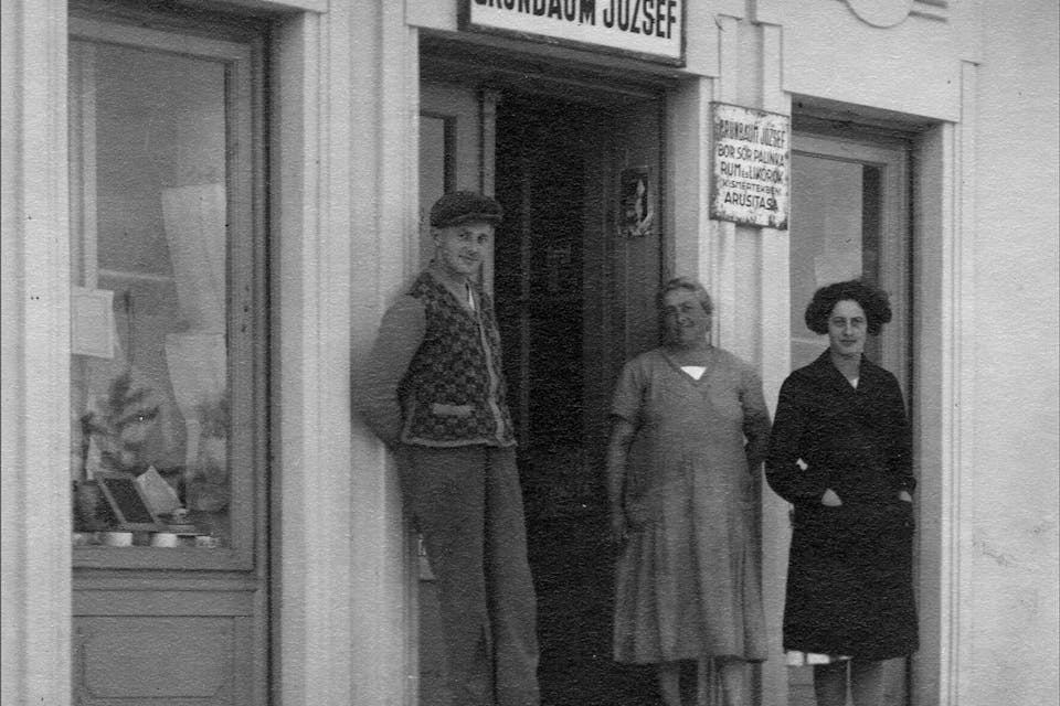 *A Hungarian Jewish family in front of their shop, circa 1930.* Courtesy Johann Schediwy/Wikipedia. hungarianjewishstore