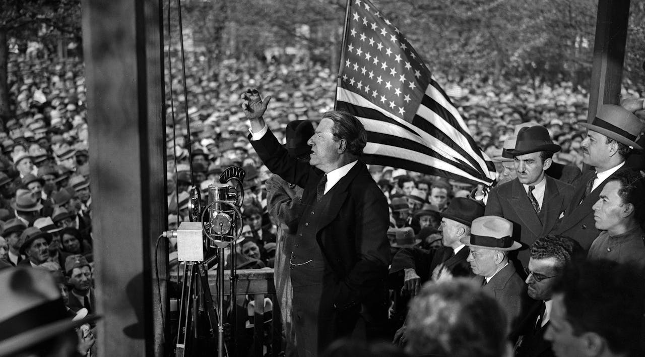 Stephen S. Wise, a rabbi and American Zionist, addressing a throng in Battery Park, New York. *Getty/Bettmann*. Arkush AZ Essay