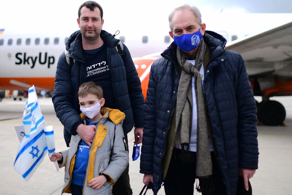 Ukrainian Jewish immigrants arrive at Ben Gurion airport in Tel Aviv on February 20, 2022. *Tomer Neuberg/Flash90*. Stern Main