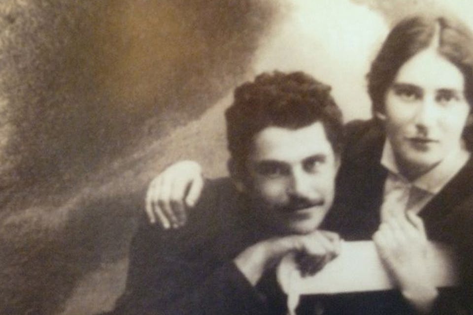 *Rahel with her friend Avraham Cahanowitz ca. 1925.* National Library of Israel. Rahel Rindner