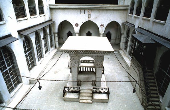 synagoguemodel1