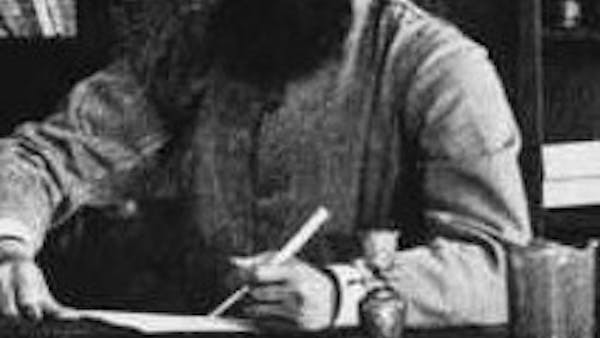 Herzl_at_his_desk Herzl_at_his_desk