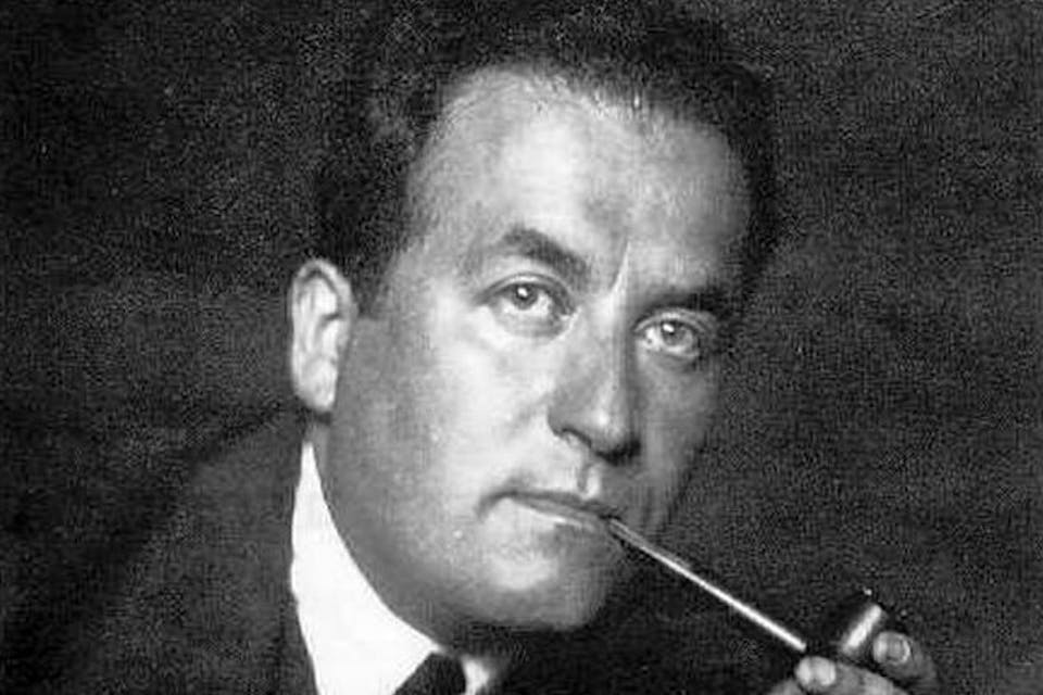 S.Y. Agnon in Frankfurt am Main in 1924. *Nini and Carry Hess**/Central Zionist Archives via Wikimedia*. Agnon