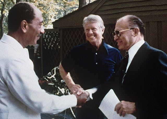 1280px-Camp_David_Menachem_Begin_Anwar_Sadat_1978