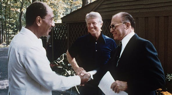 1280px-Camp_David_Menachem_Begin_Anwar_Sadat_1978