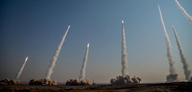 Iran conducts drill at Great Salt Desert in the middle of the Iranian Plateau