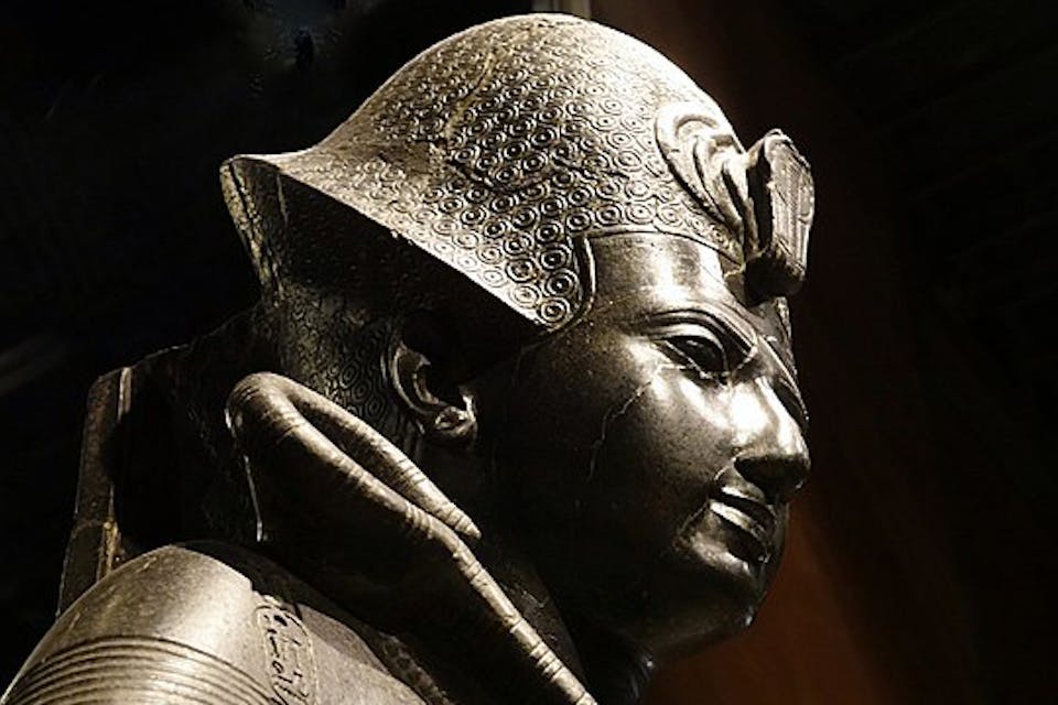 Statue of Ramesses II from Karnak, 19th dynasty, 1279-1213 BCE (Prof. Mortel, Wikimedia Commons) Statue of Ramesses II from Karnak, 19th dynasty, 1279-1213 BCE (Prof. Mortel, Wikimedia Commons)