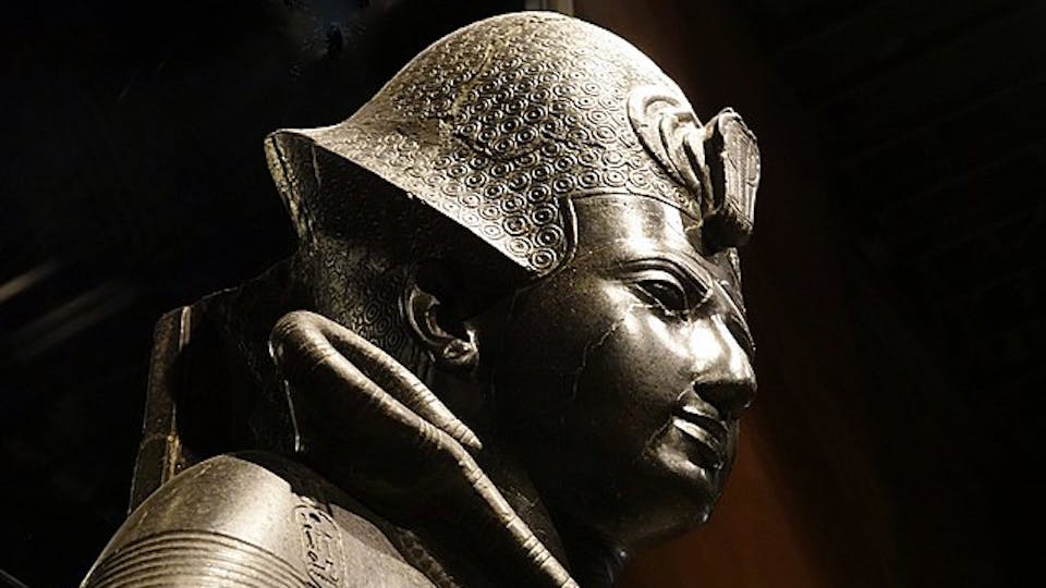 Statue of Ramesses II from Karnak, 19th dynasty, 1279-1213 BCE (Prof. Mortel, Wikimedia Commons)
