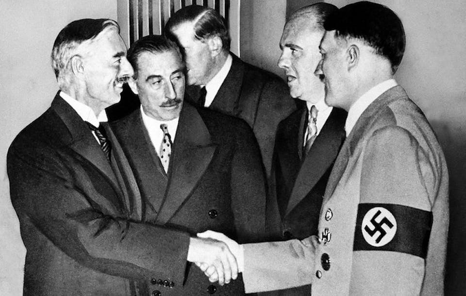 Adolph-Hitler-and-Neville-Chamberlain-in-Munich-Sept.-30-1938