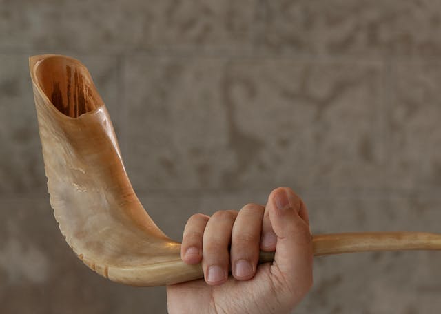 shofar-pod