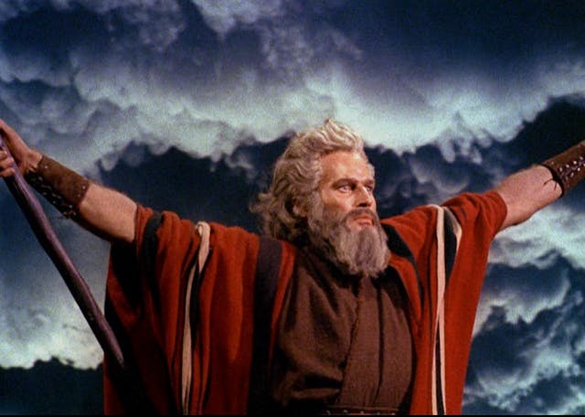 Charlton_Heston_in_The_Ten_Commandments_film_trailer