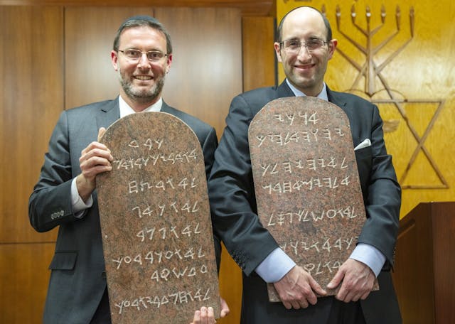 1920_12239-ic-brdg-talmuddonation-010-362507