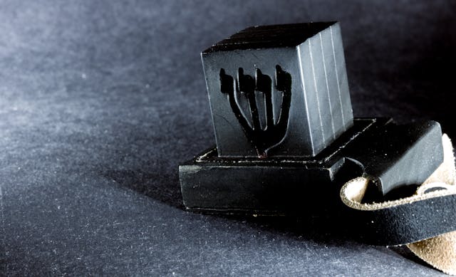 mitzvah-tefillin