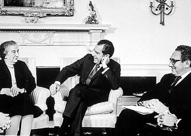 Meir,_Nixon_and_Kissinger_-_Flickr_-_The_Central_Intelligence_Agency