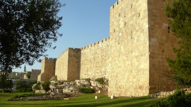 Jerusalem_Walls_Golden