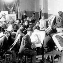 Bezalel_drawing_class_under_direction_of_Abel_Pann_1912