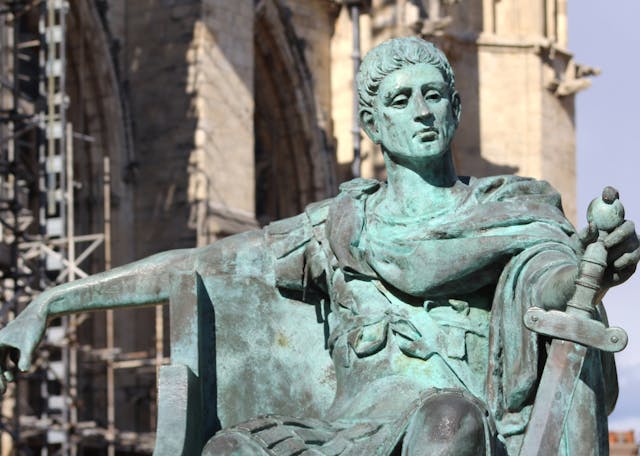 Statue_Constantin_1er_York_13