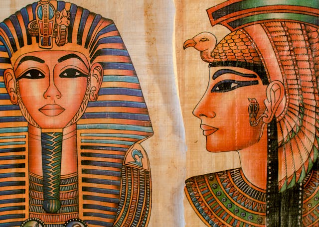 Old,Paper,With,Egyptian,Queen,Cleopatra,And,Sphinx