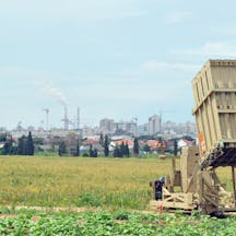 Ashkelon,-,Apr,14,2011:israeli,Soldiers,Guarding,A,Deployed,Iron