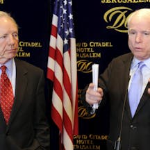 Senators_McCain_and_Lieberman_Hold_a_Press_Conference_(5476562272)