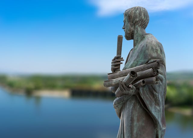 Statue,Of,Aristotle,A,Great,Greek,Philosopher