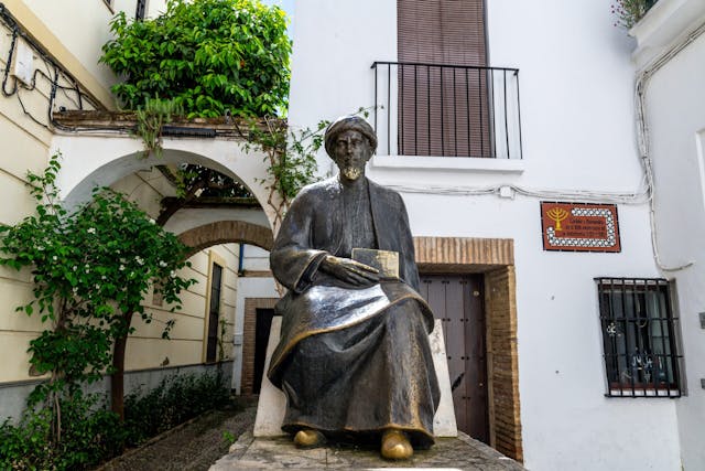 Cordoba,,Cordoba,-,Spain,-,04-08-2024:,Statue,Of,Philosopher,Maimonides
