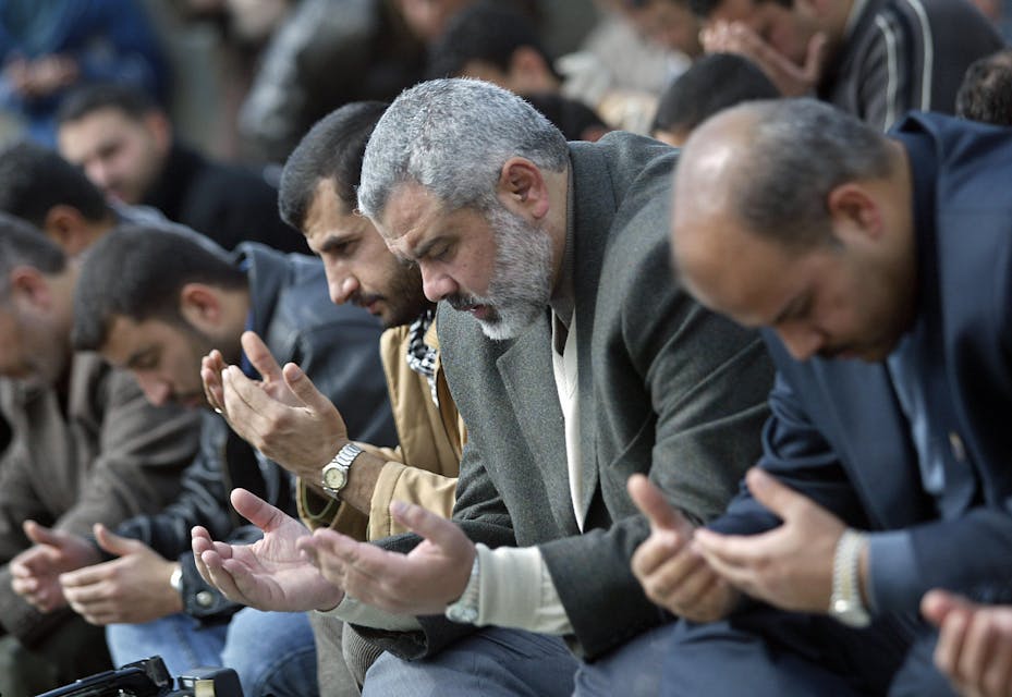 Ismail Haniyeh praying.