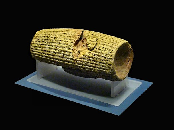 Cyrus' cylinder (dynamosquito / WIkimedia Commons)